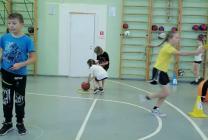 На уроке физкультуры